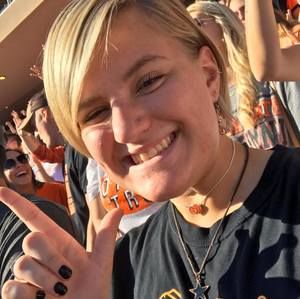 Meet your Posher, Lily